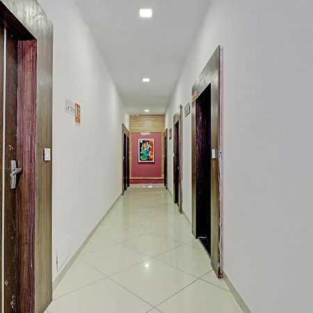 Oyo 11649 Hotel Mahima ガンディーナガル エクステリア 写真